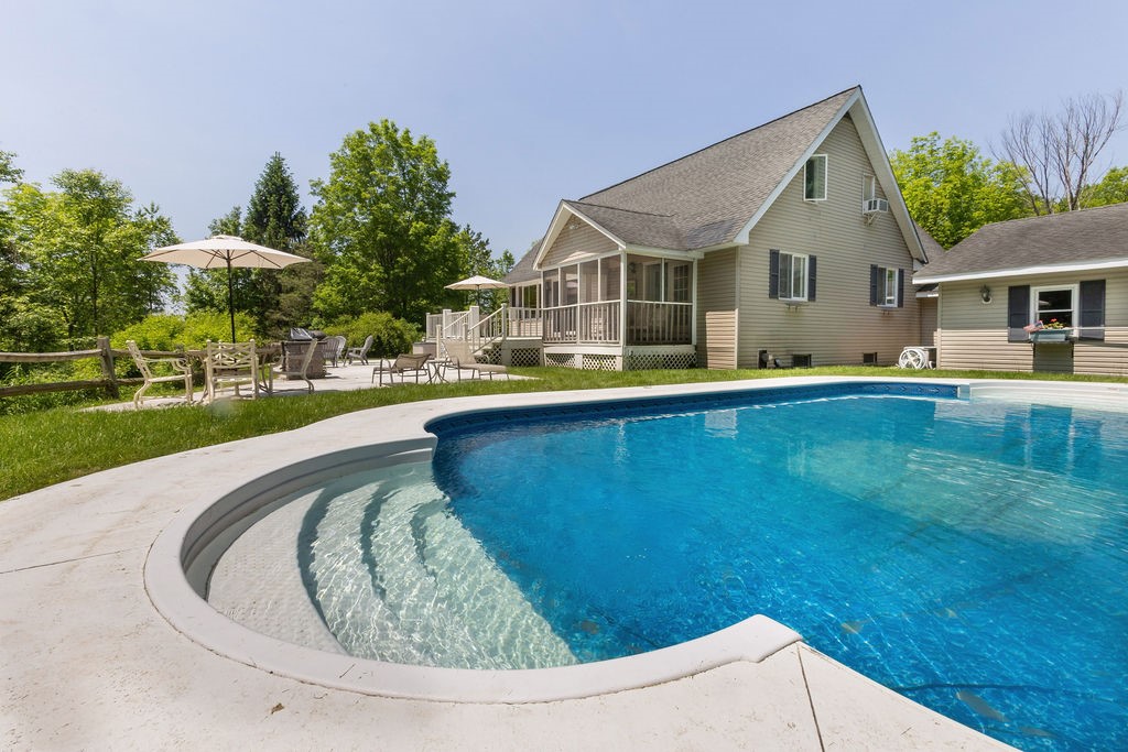 150 dutch hill road