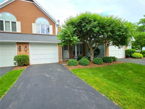 68 Eaglesfield Way Fairport NY 14450