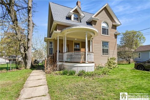 Photo of 29 Beckman Avenue, Westfield, NY 14787 (MLS # R1674622)