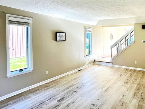 Tiny photo for 3 Treetop Drive, Perinton, NY 14450 (MLS # R1655582)