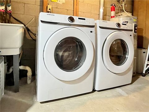 Tiny photo for 3 Treetop Drive, Perinton, NY 14450 (MLS # R1655582)