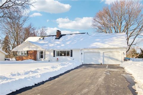 1658 Schlegel Road Webster NY 14580