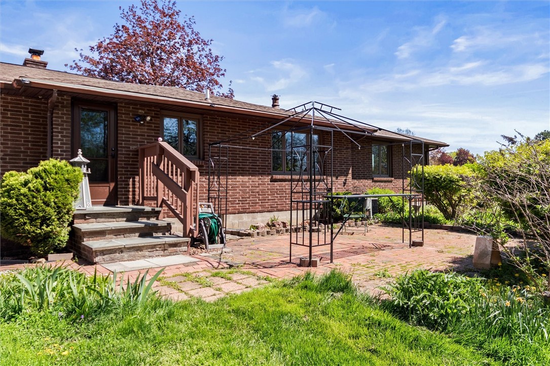 166 Andiron Lane, Greece, New York image 5