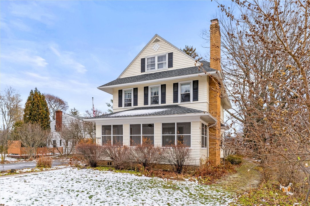 3242 saint paul boulevard