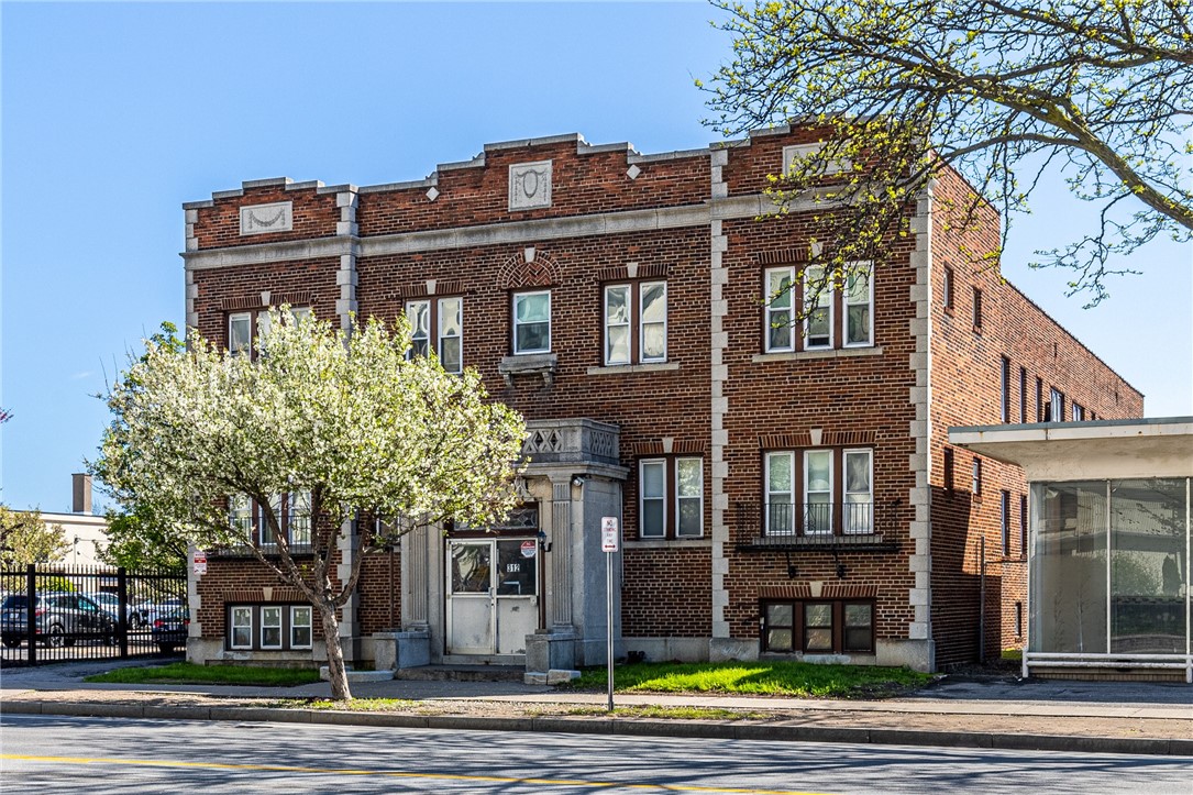 312 Lake Avenue