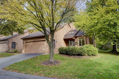 Photo of 34 Sky Ridge Drive, Penfield, NY 14625 (MLS # R1711018)
