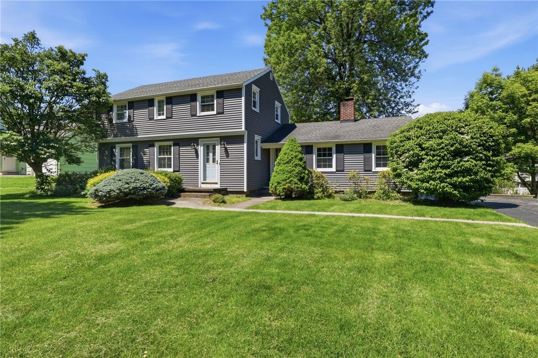 25 Maryvale Drive