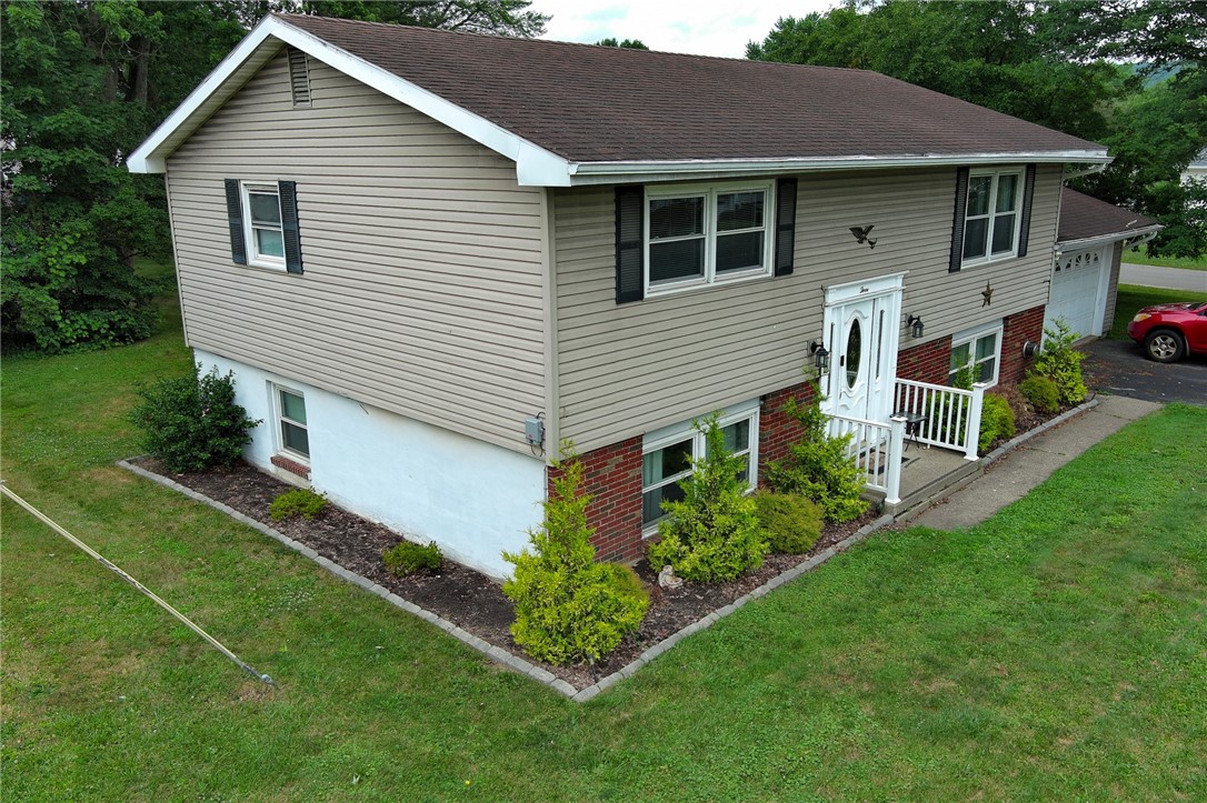 3 Willow Drive