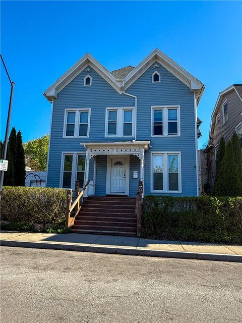 Photo of 188-190 Charlotte Street #188, Rochester, NY 14607 (MLS # R1677355)