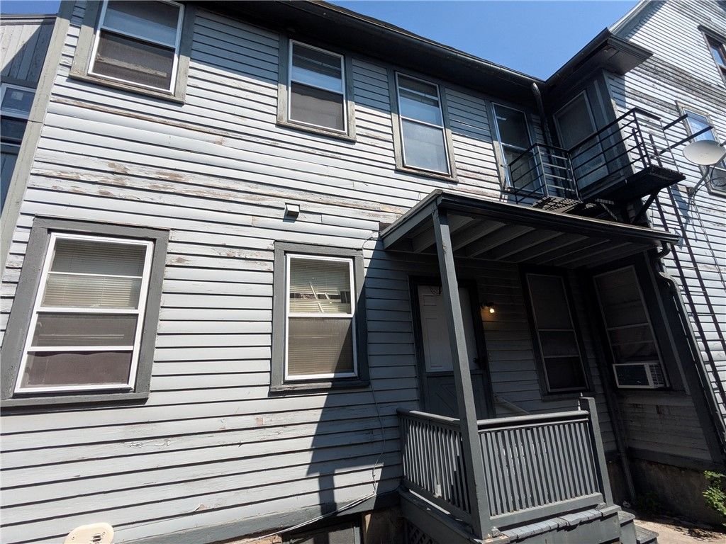 Photo of 5 Madison Street, Rochester, NY 14608 (MLS # R1636668)