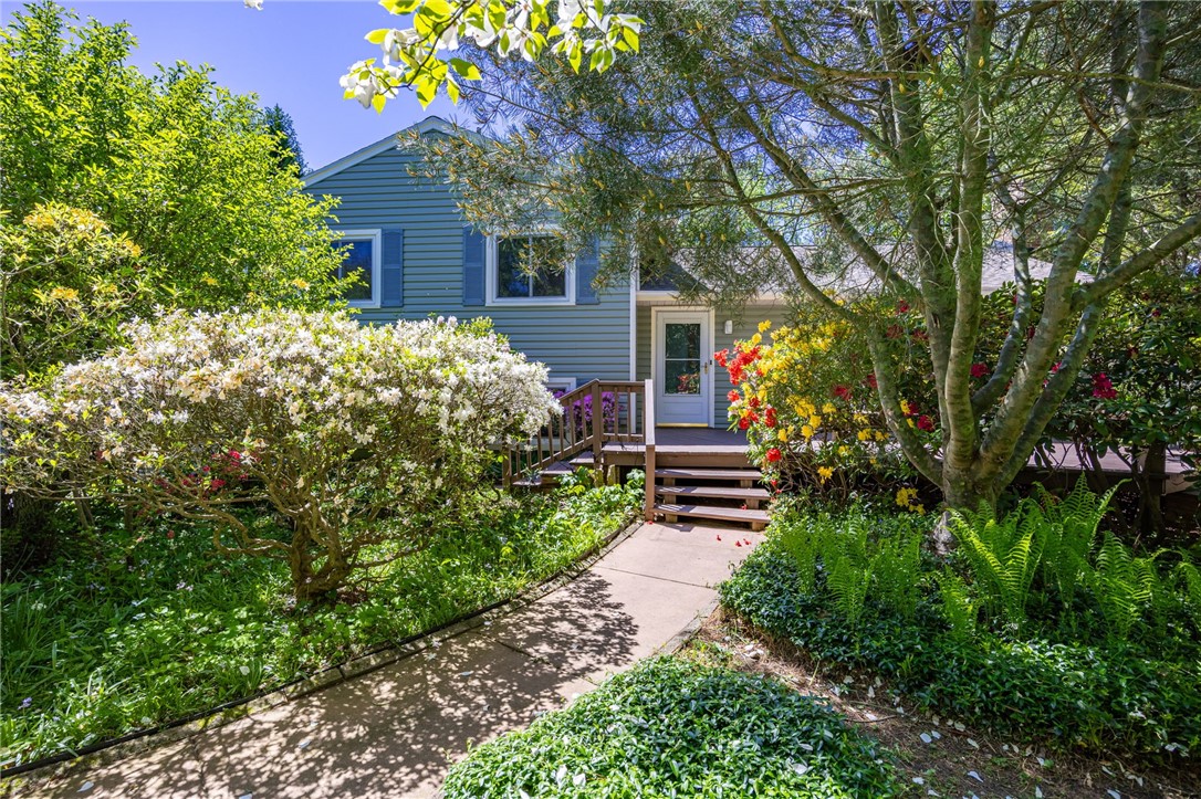 82 Hotchkiss Cir