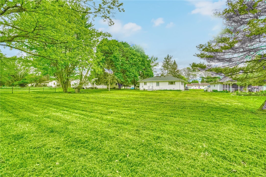 77 Greenbrier Lane, Henrietta, New York image 5