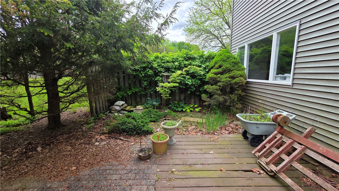 7 Hillview Drive