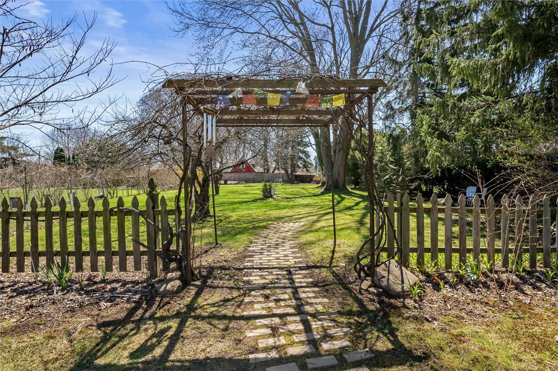 43 Silverdale Drive, Irondequoit, New York image 12