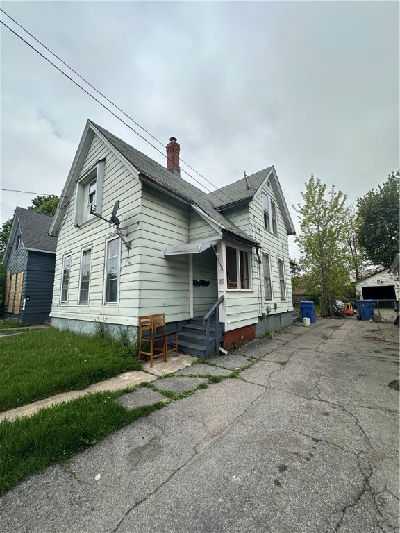 16 Lasalle Street