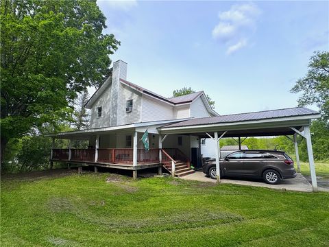 Photo of 560 Robinson Road, Hartwick, NY 13348 (MLS # R1611271)