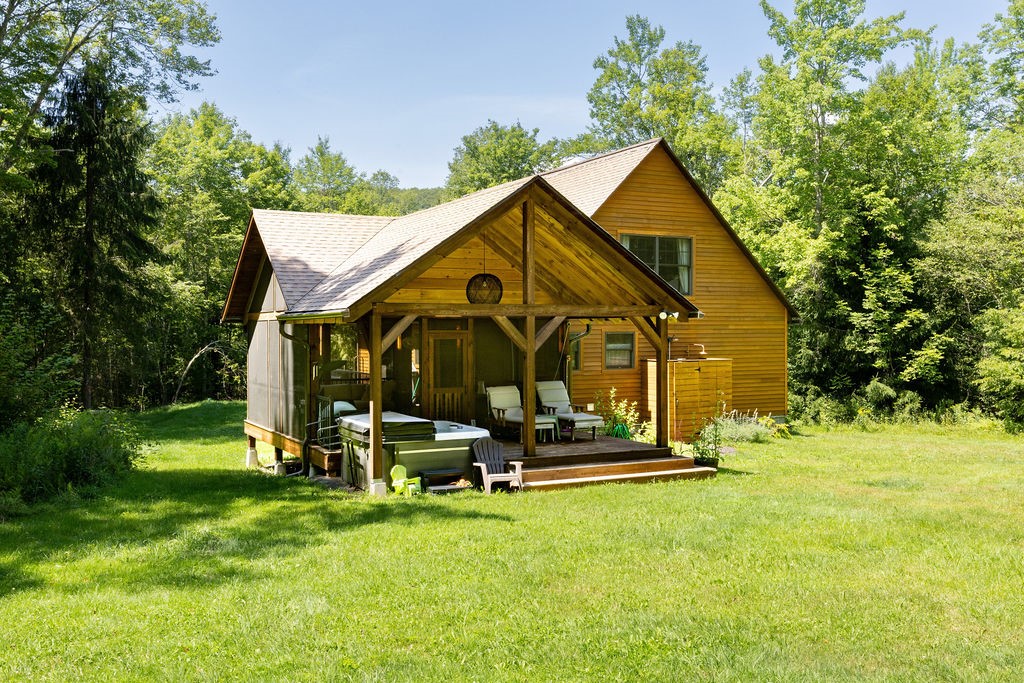 Search Properties 3 166 hillys lane