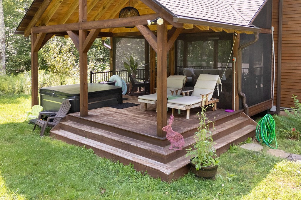 Search Properties 4 166 hillys lane