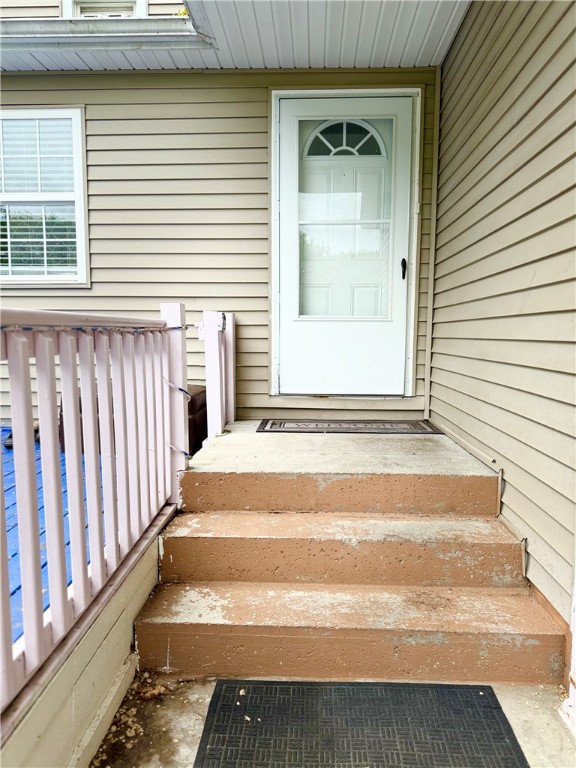 77 Mosley Road, Greece, New York image 3