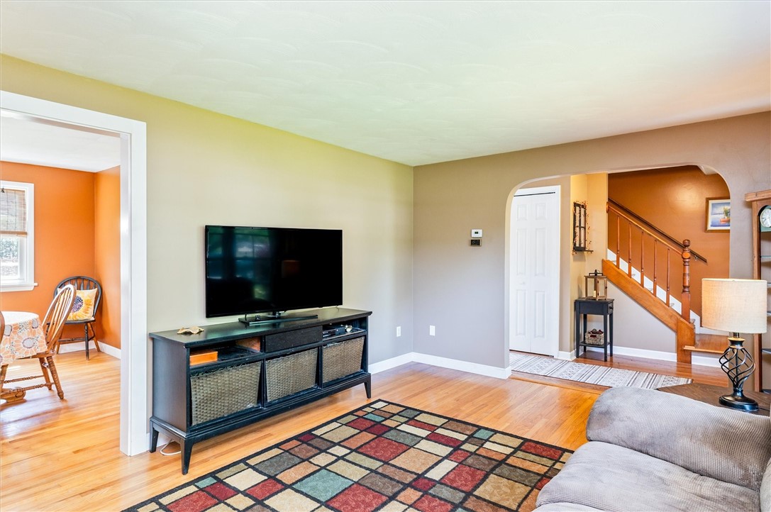 Search Properties 4 158 erath drive