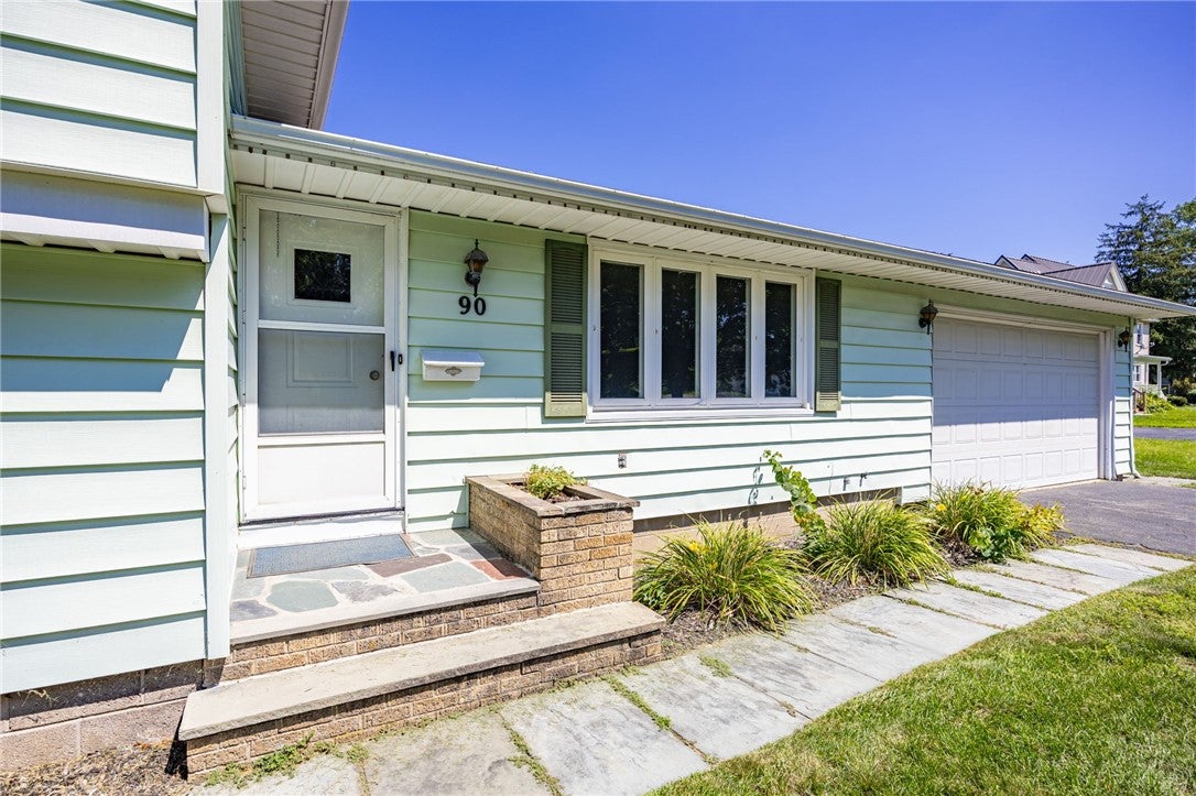90 Oakbend Lane