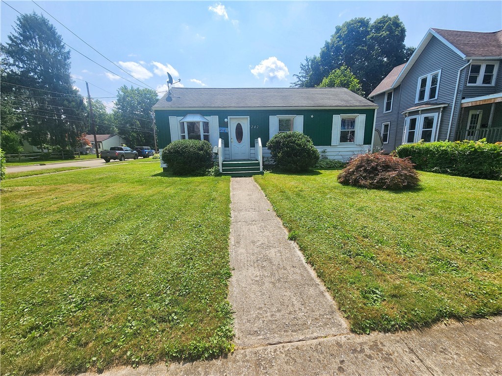 242 Home Street