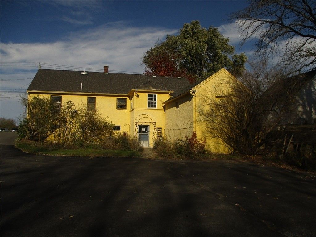 Photo of 729 Ridge Road, Webster, NY 14580 (MLS # R1665296)