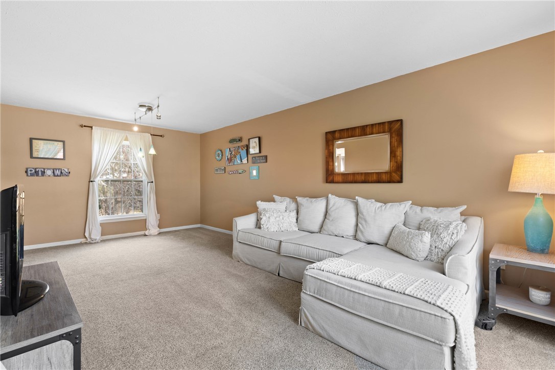 3225 White Pine Lane, Macedon, New York image 8