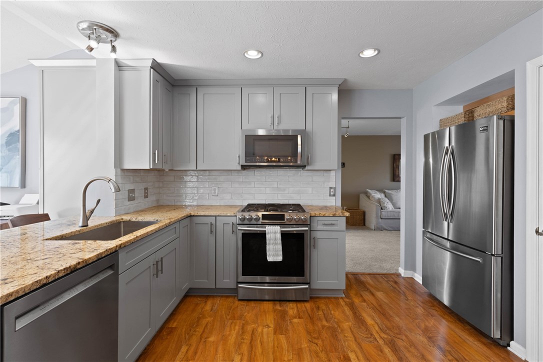 3225 White Pine Lane, Macedon, New York image 17