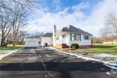 91 Clinton Street Seneca Falls NY 13148