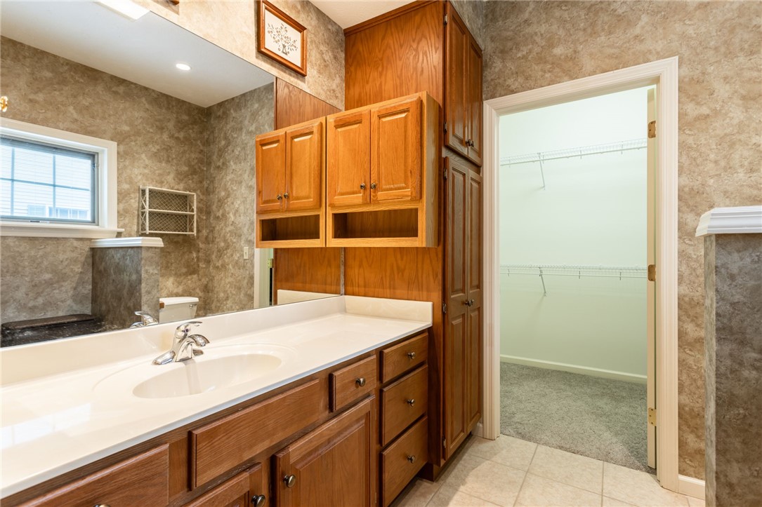 209 Commerce Drive, Avon, New York image 37