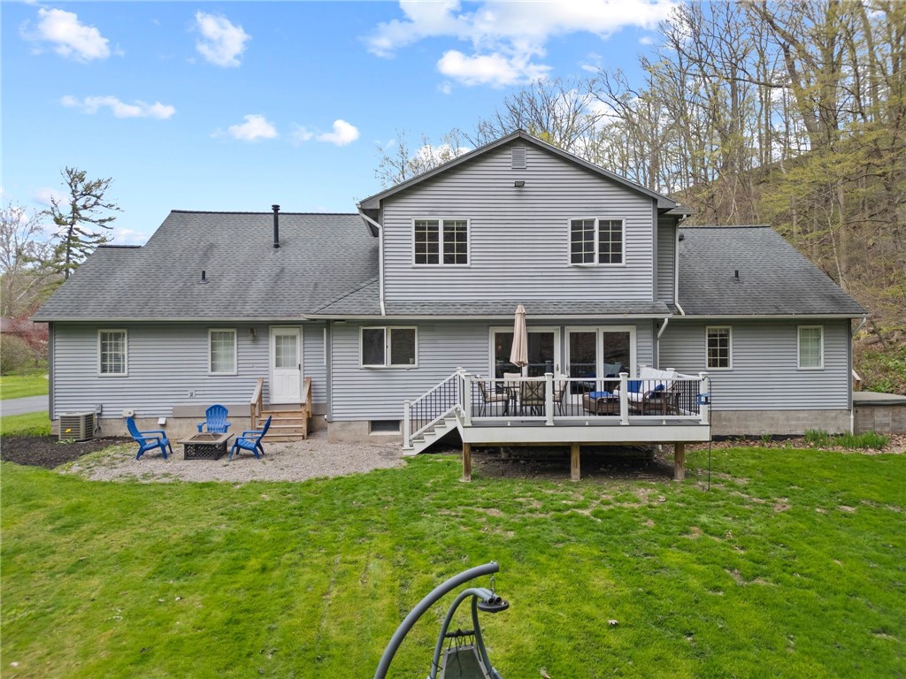 9 Falls View Lane, Penfield, New York image 46