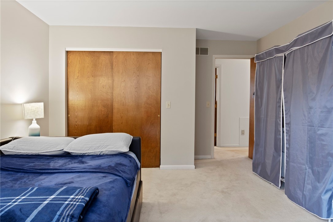 9 Falls View Lane, Penfield, New York image 33