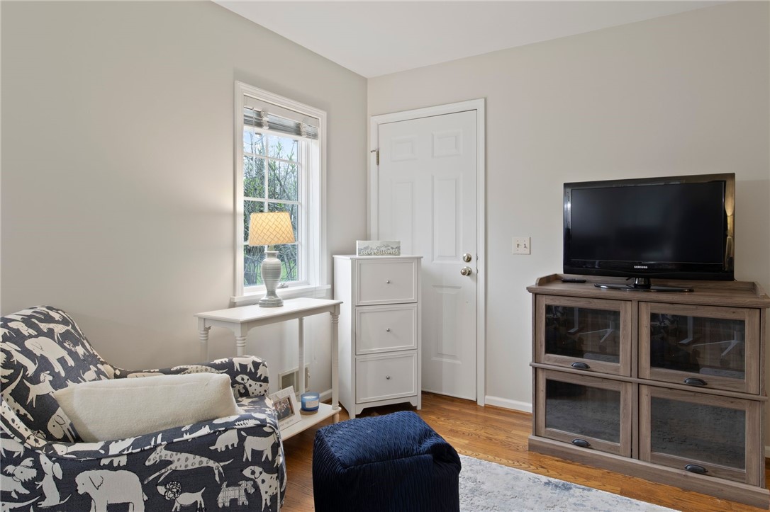 9 Falls View Lane, Penfield, New York image 24
