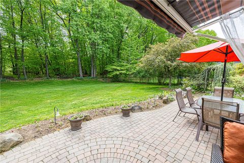 Tiny photo for 487 Sandystone Circle, Webster, NY 14580 (MLS # R1683070)
