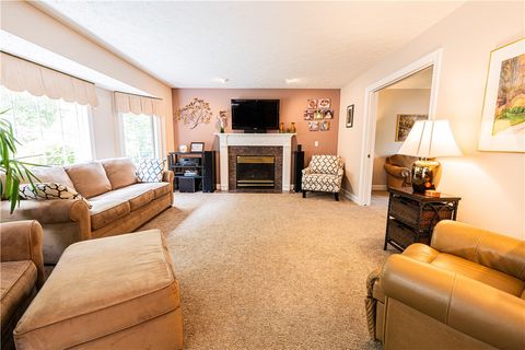 Tiny photo for 487 Sandystone Circle, Webster, NY 14580 (MLS # R1683070)