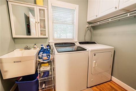 Tiny photo for 487 Sandystone Circle, Webster, NY 14580 (MLS # R1683070)