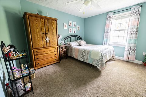 Tiny photo for 487 Sandystone Circle, Webster, NY 14580 (MLS # R1683070)