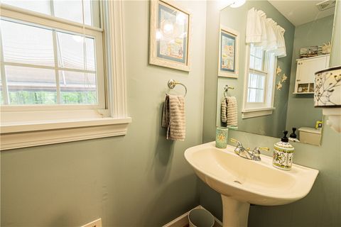 Tiny photo for 487 Sandystone Circle, Webster, NY 14580 (MLS # R1683070)
