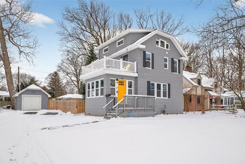 29 W Boulevard Parkway Rochester NY 14612