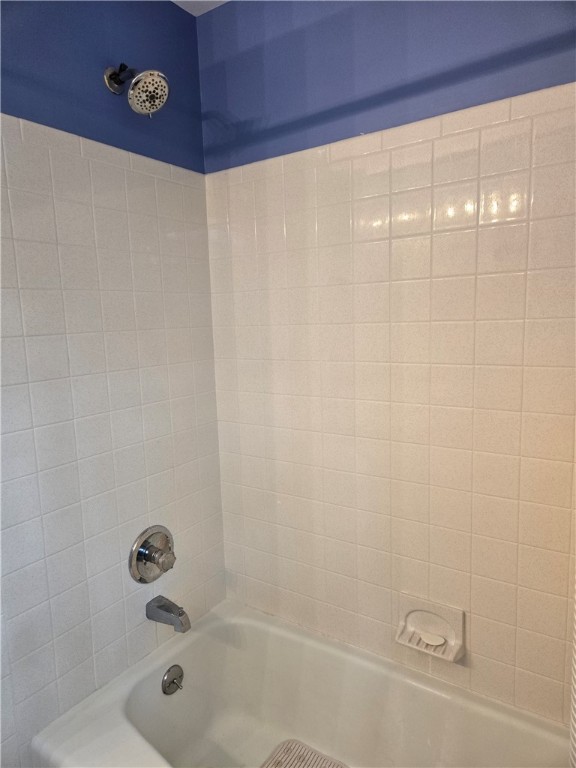 180 Parkwood Avenue, Brighton, New York image 20