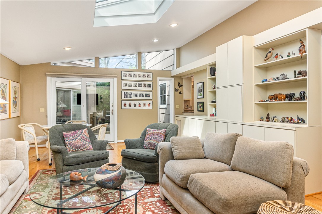 180 Parkwood Avenue, Brighton, New York image 7