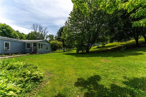 Tiny photo for 650 Pleasant Valley Road, Arcadia, NY 14489 (MLS # R1688695)