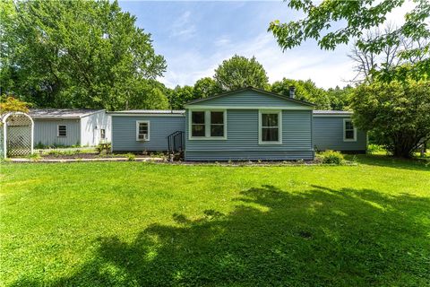 Photo of 650 Pleasant Valley Road, Arcadia, NY 14489 (MLS # R1688695)
