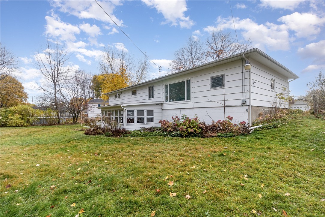 110 Cedargrove Drive, Irondequoit, New York image 25