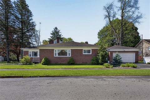 Homes For Sale - 126 Wildmere Road<br/> Monroe County, Irondequoit, NY 14617