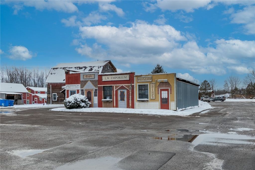 Photo of 6355 Knickerbocker Road, Ontario, NY 14519 (MLS # R1658804)