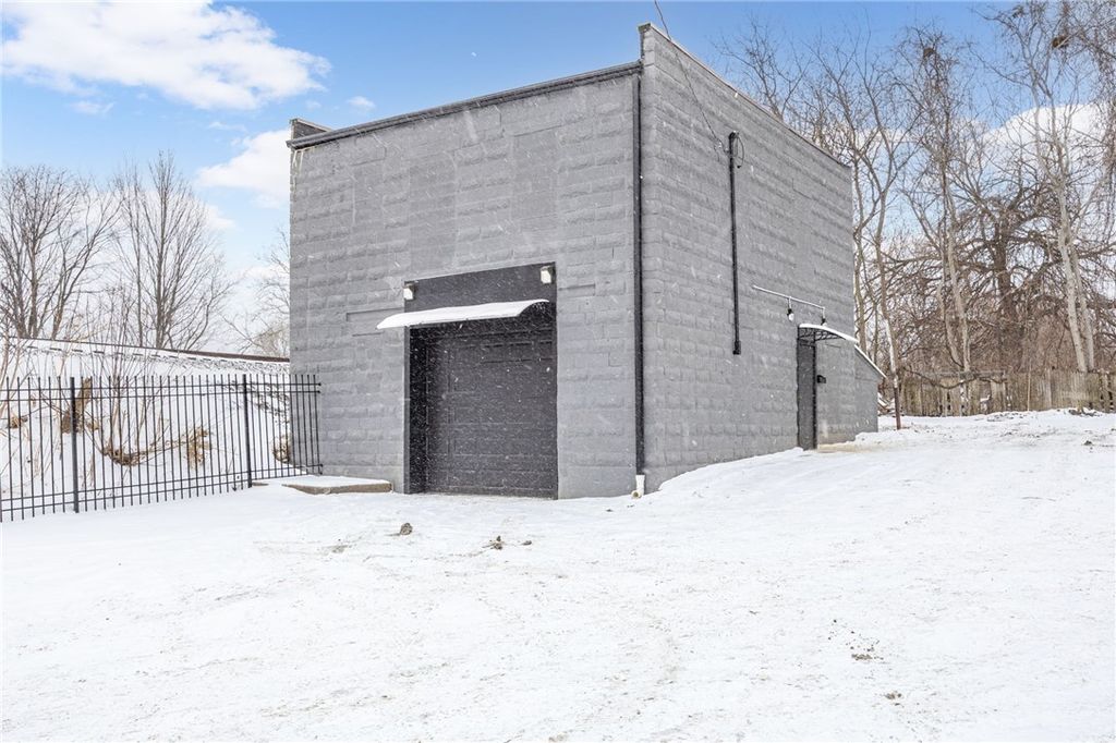 Photo of 512 Scio Street, Rochester, NY 14605 (MLS # R1658399)