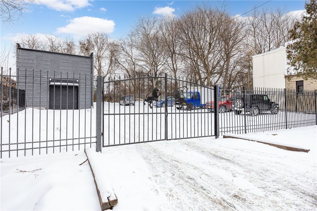 Photo of 512 Scio Street, Rochester, NY 14605 (MLS # R1658399)