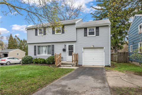 Homes For Sale - 92 Hilltop Road<br/> Greece, NY 14616